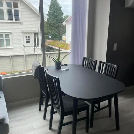 Full Size Apartment *