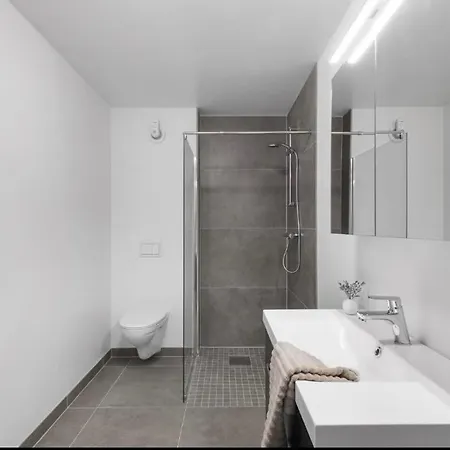 Full Size Apartment *